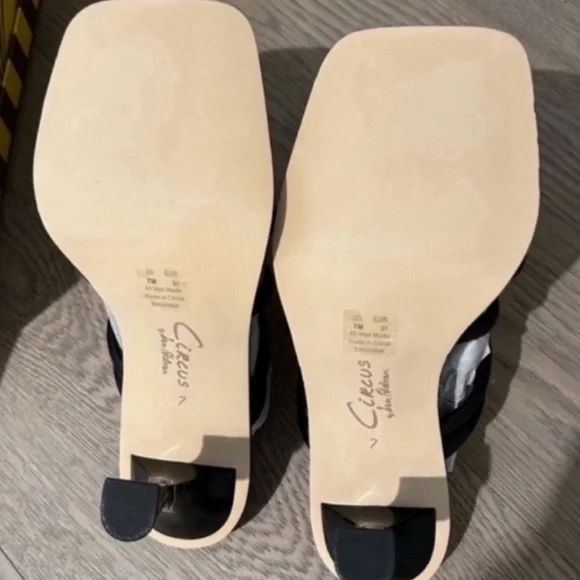 Circus by Sam Edelman Savanna Sandal - Picture 7 of 7